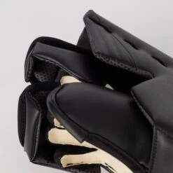 Bauer GSX Junior Goalie Blocker S23 -Top Hockey bauer blockers bauer gsx junior goalie blocker s23 30444741853250