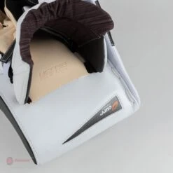 Bauer Supreme UltraSonic Senior Goalie Blocker -Top Hockey bauer blockers bauer supreme ultrasonic senior goalie blocker 14231813718082