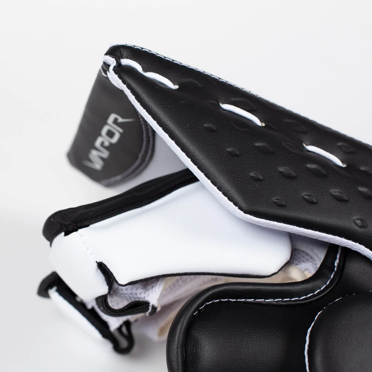 Bauer Vapor 2X Senior Goalie Blocker 8 Bauer Vapor 2X Senior Goalie Blocker - Image 8