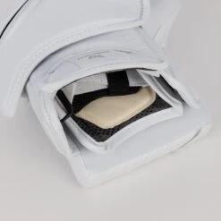 Bauer GSX Intermediate Goalie Catcher S23 -Top Hockey bauer catchers bauer gsx intermediate goalie catcher s23 30445046890562