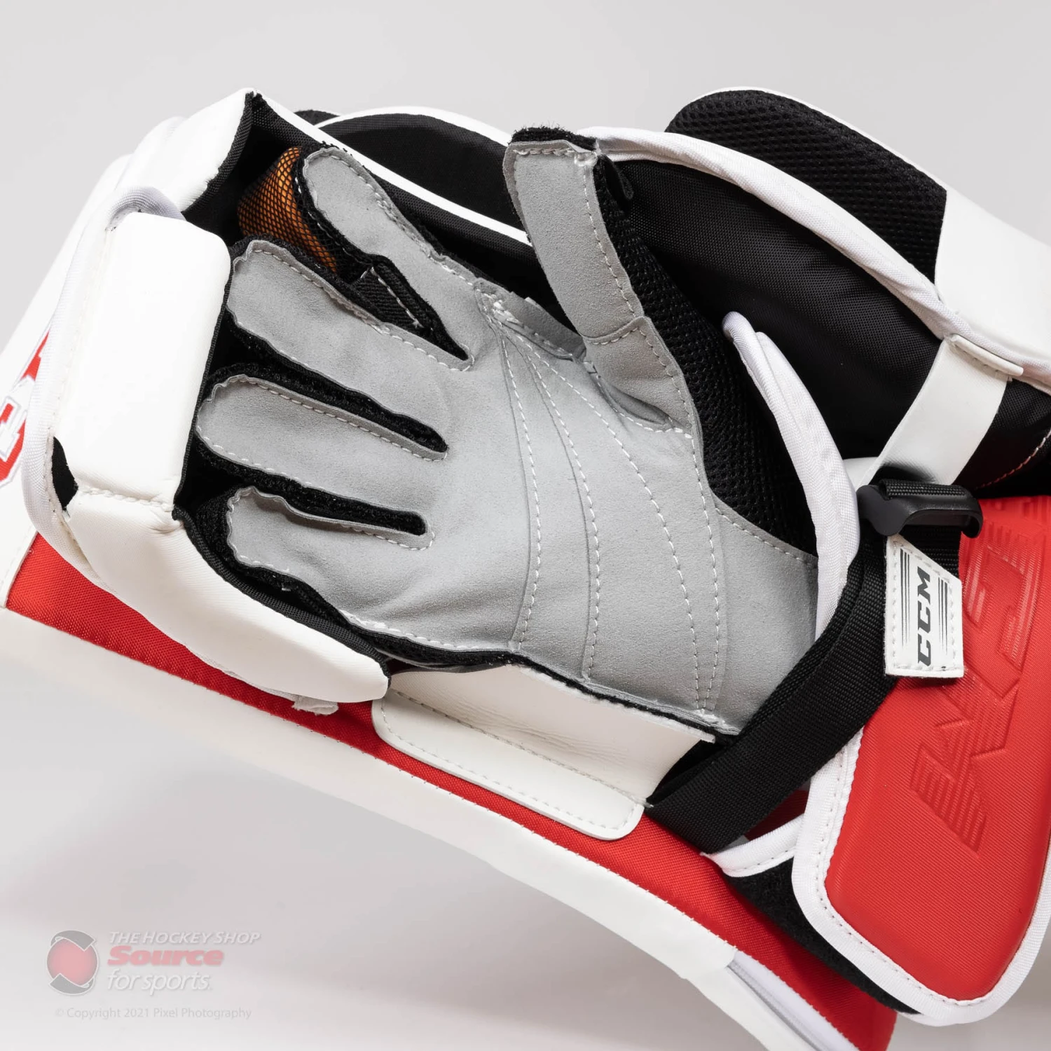 CCM Extreme Flex 5 Senior Goalie Blocker 9 CCM Extreme Flex 5 Senior Goalie Blocker - Image 9