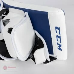 CCM Extreme Flex E5.5 Junior Goalie Blocker 20 CCM Extreme Flex E5.5 Junior Goalie Blocker -Top Hockey ccm blockers ccm extreme flex e5 5 junior goalie blocker 27988469186626