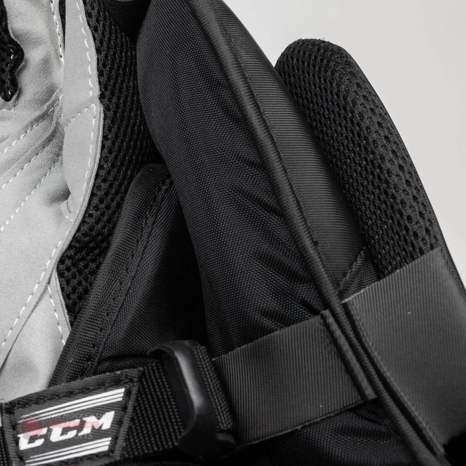 CCM Extreme Flex E5.9 Senior Goalie Blocker - Source Exclusive 6 CCM Extreme Flex E5.9 Senior Goalie Blocker - Source Exclusive - Image 6