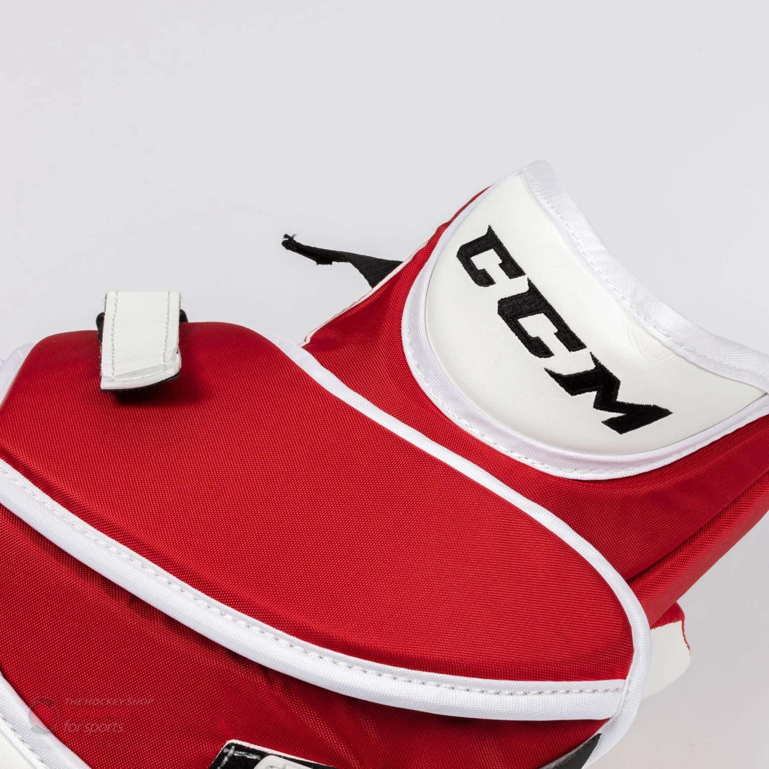 CCM Axis A1.9 Intermediate Goalie Catcher 9 CCM Axis A1.9 Intermediate Goalie Catcher - Image 9