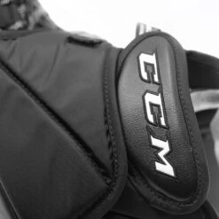 CCM Extreme Flex 5 Senior Goalie Catcher - 580 Break Angle -Top Hockey ccm catchers ccm extreme flex 5 senior goalie catcher 580 break angle 28808150417474