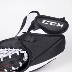 CCM Extreme Flex E5.5 Senior Goalie Catcher - Source Exclusive -Top Hockey ccm catchers ccm extreme flex e5 5 senior goalie catcher source exclusive 28235123392578