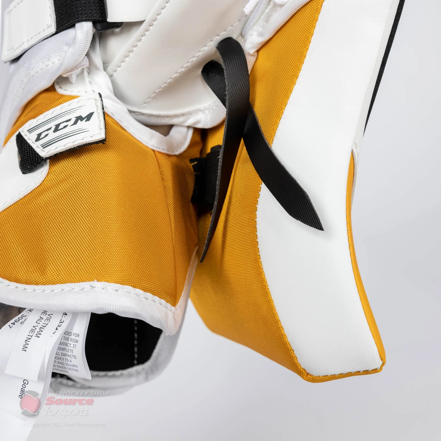 CCM Extreme Flex E5.9 Senior Goalie Catcher 7 CCM Extreme Flex E5.9 Senior Goalie Catcher - Image 7