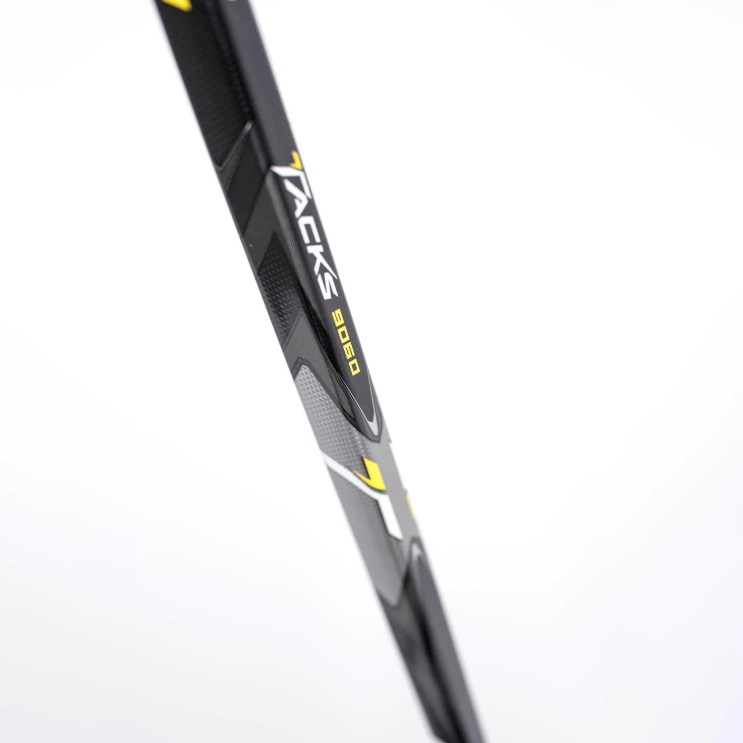 CCM Tacks 9060 Junior Hockey Stick 4 CCM Tacks 9060 Junior Hockey Stick - Image 4