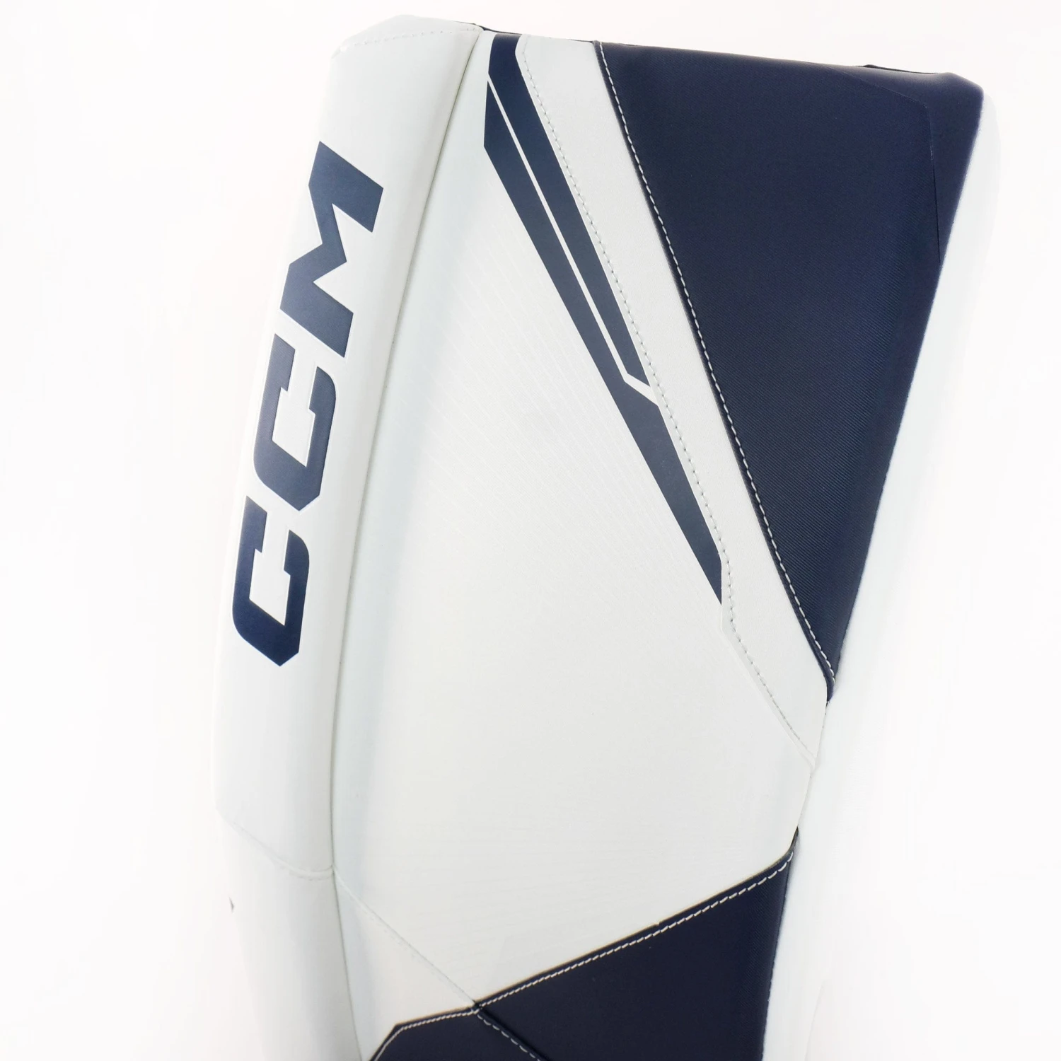 CCM Axis 2.9 Intermediate Goalie Leg Pads 13 CCM Axis 2.9 Intermediate Goalie Leg Pads - Image 13