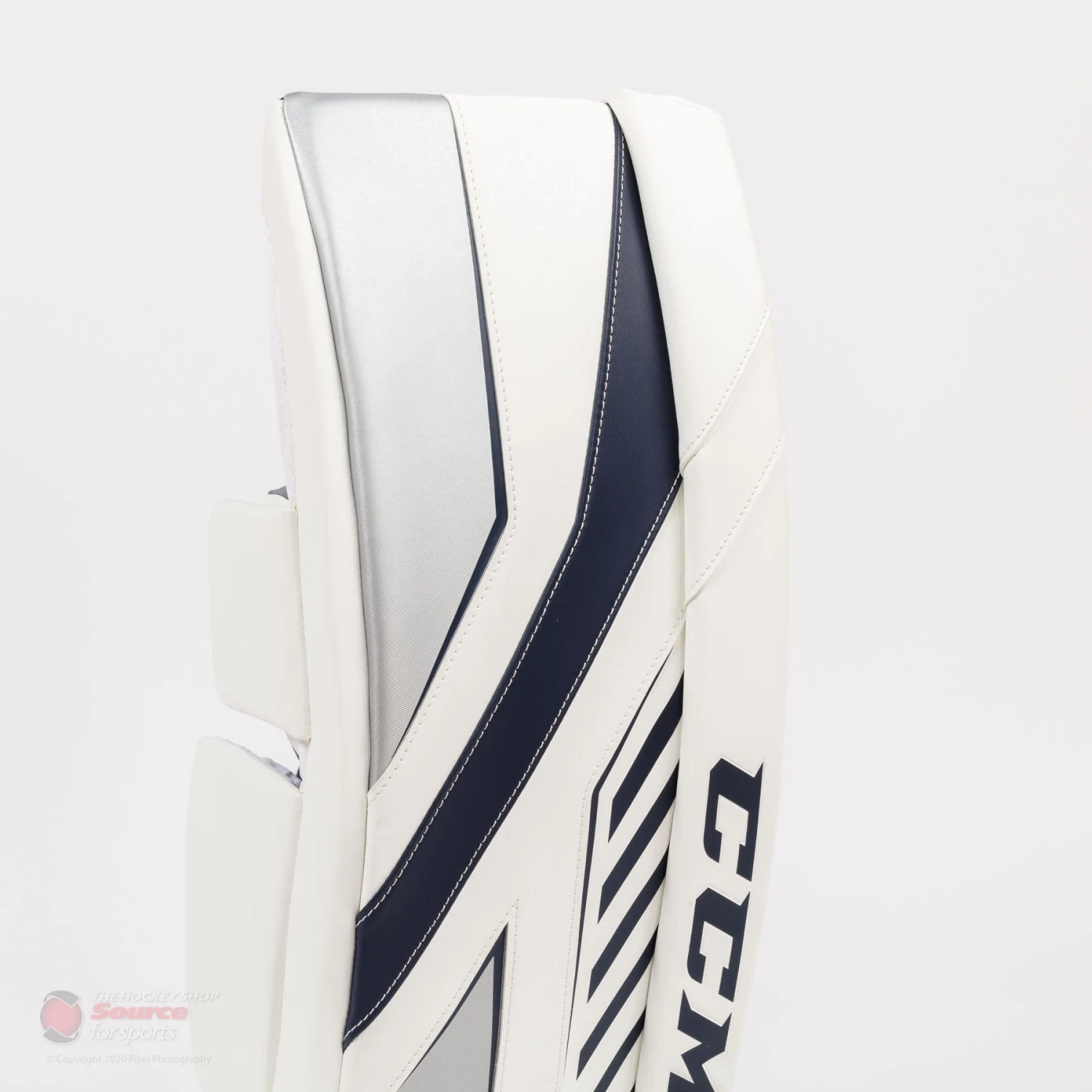 CCM Axis A1.5 Junior Goalie Leg Pads 4 CCM Axis A1.5 Junior Goalie Leg Pads - Image 4