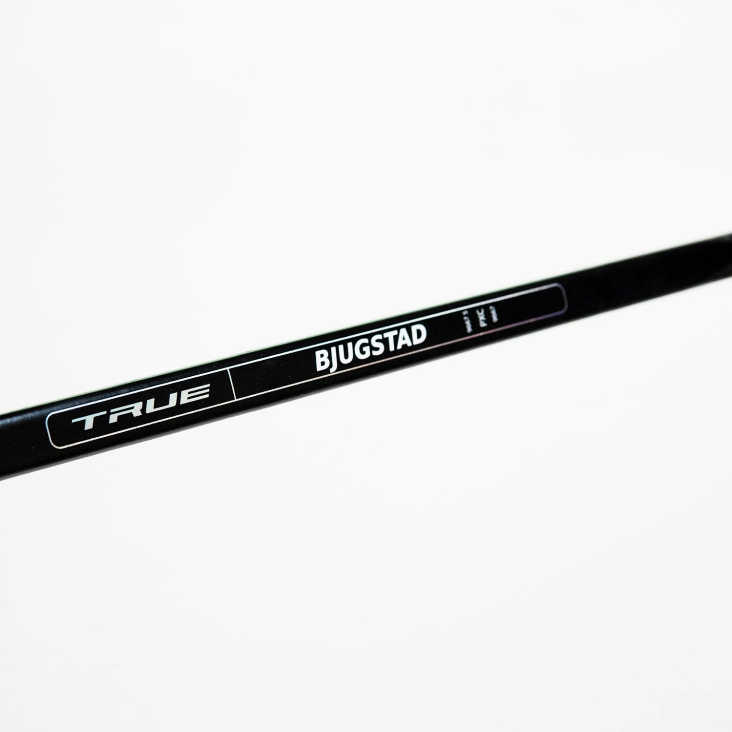 TRUE Catalyst 9X Pro Stock Senior Hockey Stick - Nick Bjugstad 2 TRUE Catalyst 9X Pro Stock Senior Hockey Stick - Nick Bjugstad - Image 2