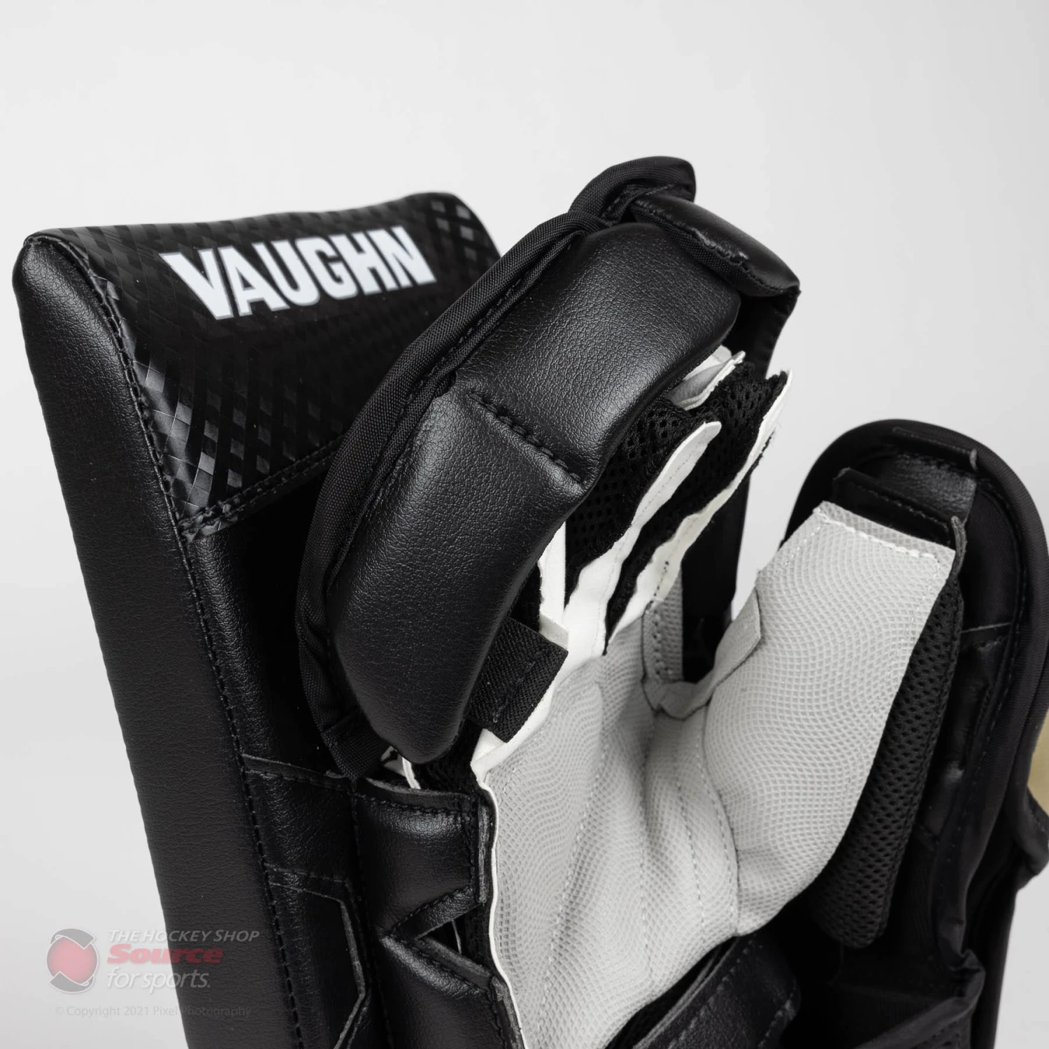 Vaughn Velocity V9 Pro Carbon Senior Goalie Blocker - Pulse Graphic 8 Vaughn Velocity V9 Pro Carbon Senior Goalie Blocker - Pulse Graphic - Image 8