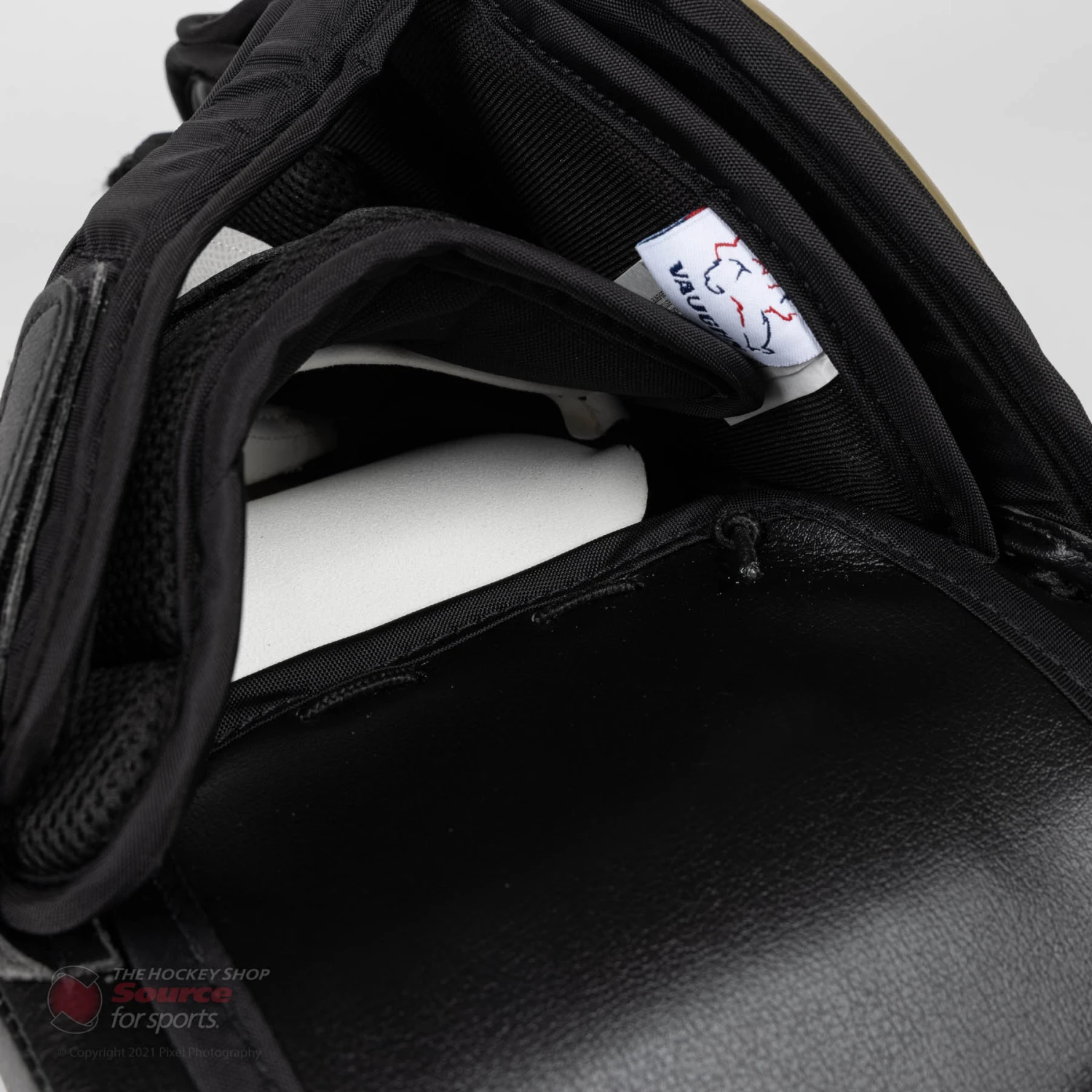 Vaughn Velocity V9 Pro Carbon Senior Goalie Blocker - Pulse Graphic 5 Vaughn Velocity V9 Pro Carbon Senior Goalie Blocker - Pulse Graphic - Image 5