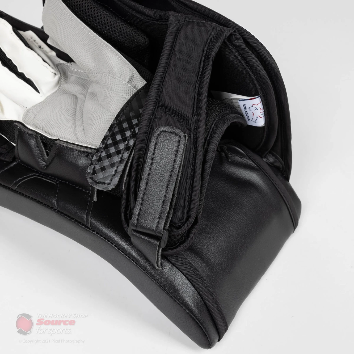 Vaughn Velocity V9 Pro Carbon Senior Goalie Blocker - Swirl Graphic 12 Vaughn Velocity V9 Pro Carbon Senior Goalie Blocker - Swirl Graphic - Image 12