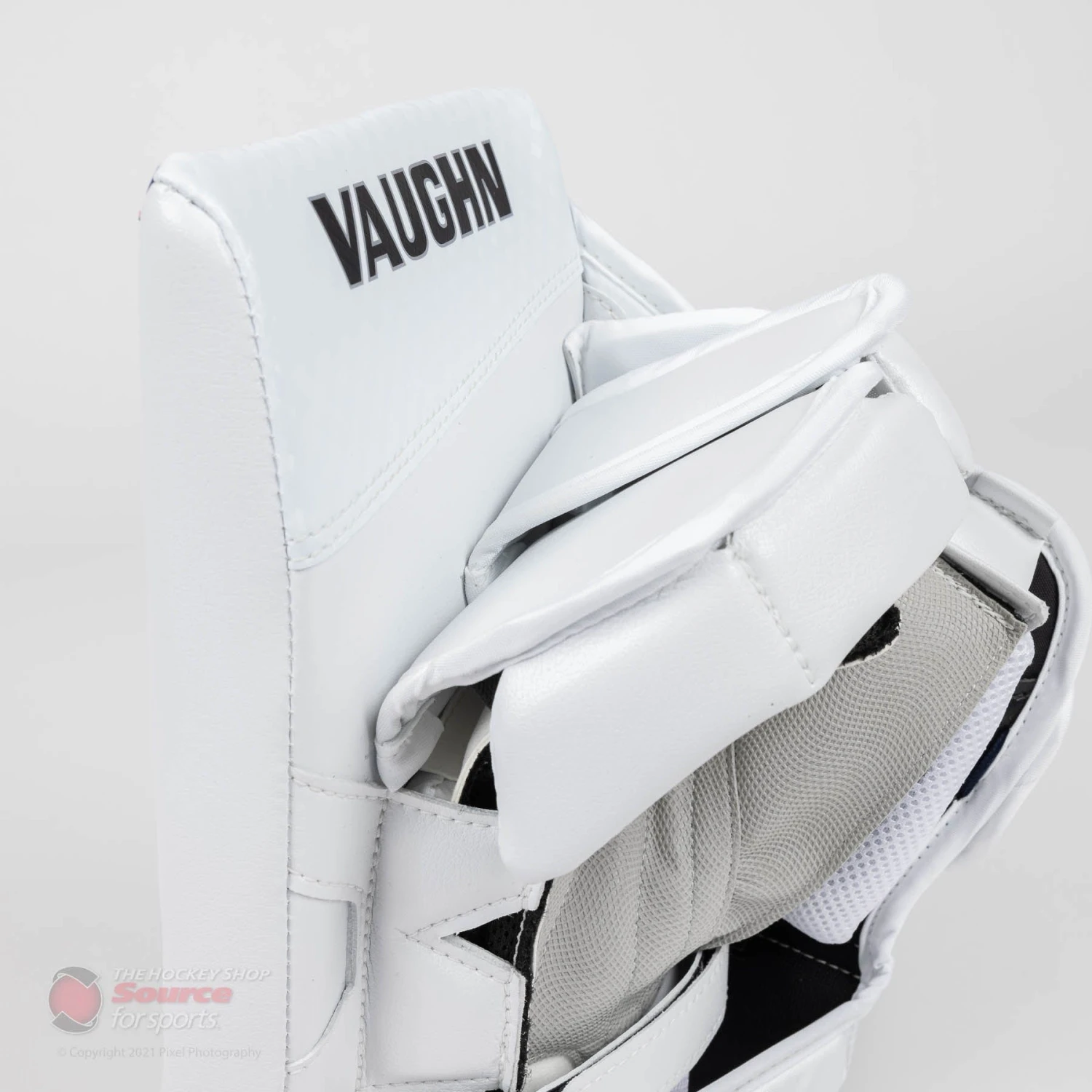 Vaughn Velocity V9 Pro Carbon Senior Goalie Blocker - Swirl Graphic 19 Vaughn Velocity V9 Pro Carbon Senior Goalie Blocker - Swirl Graphic - Image 19