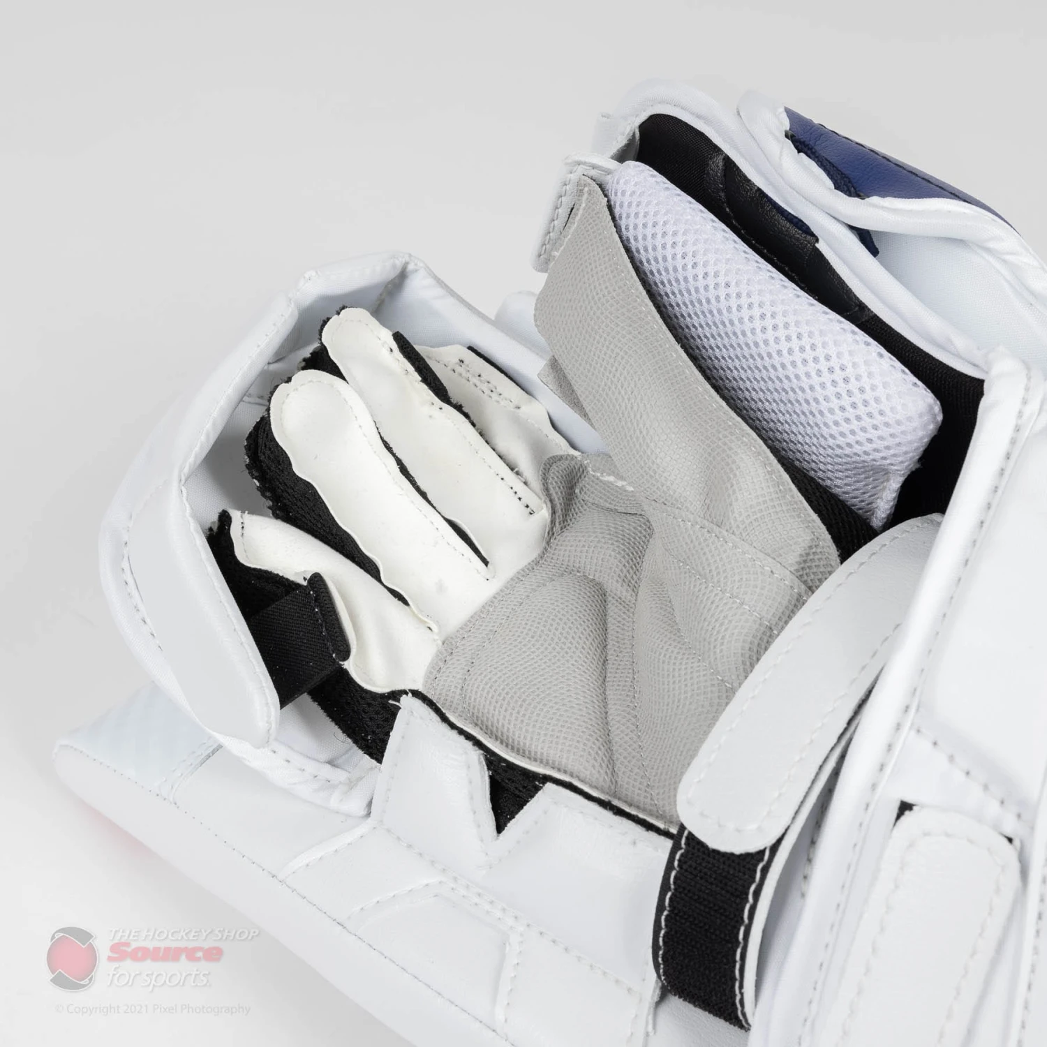 Vaughn Velocity V9 Pro Carbon Senior Goalie Blocker - Swirl Graphic 18 Vaughn Velocity V9 Pro Carbon Senior Goalie Blocker - Swirl Graphic - Image 18