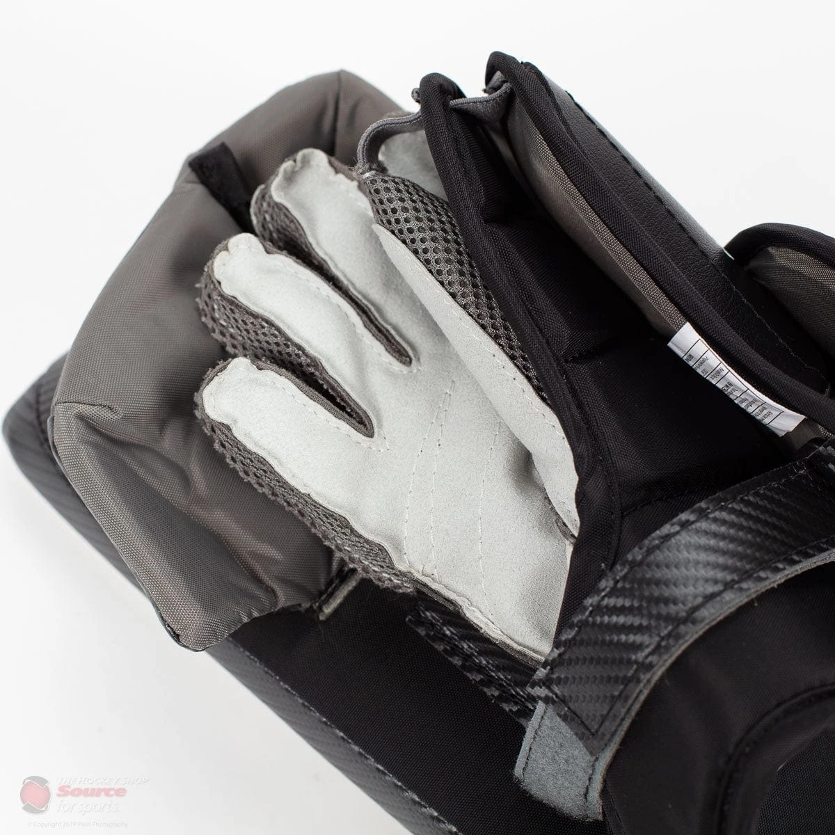 Warrior Ritual GT2 Junior Goalie Blocker - Source Exclusive 6 Warrior Ritual GT2 Junior Goalie Blocker - Source Exclusive - Image 6